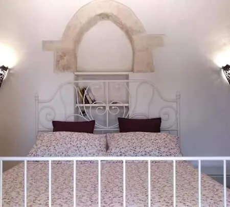 La Maison De Ely Laclos Bed & Breakfast